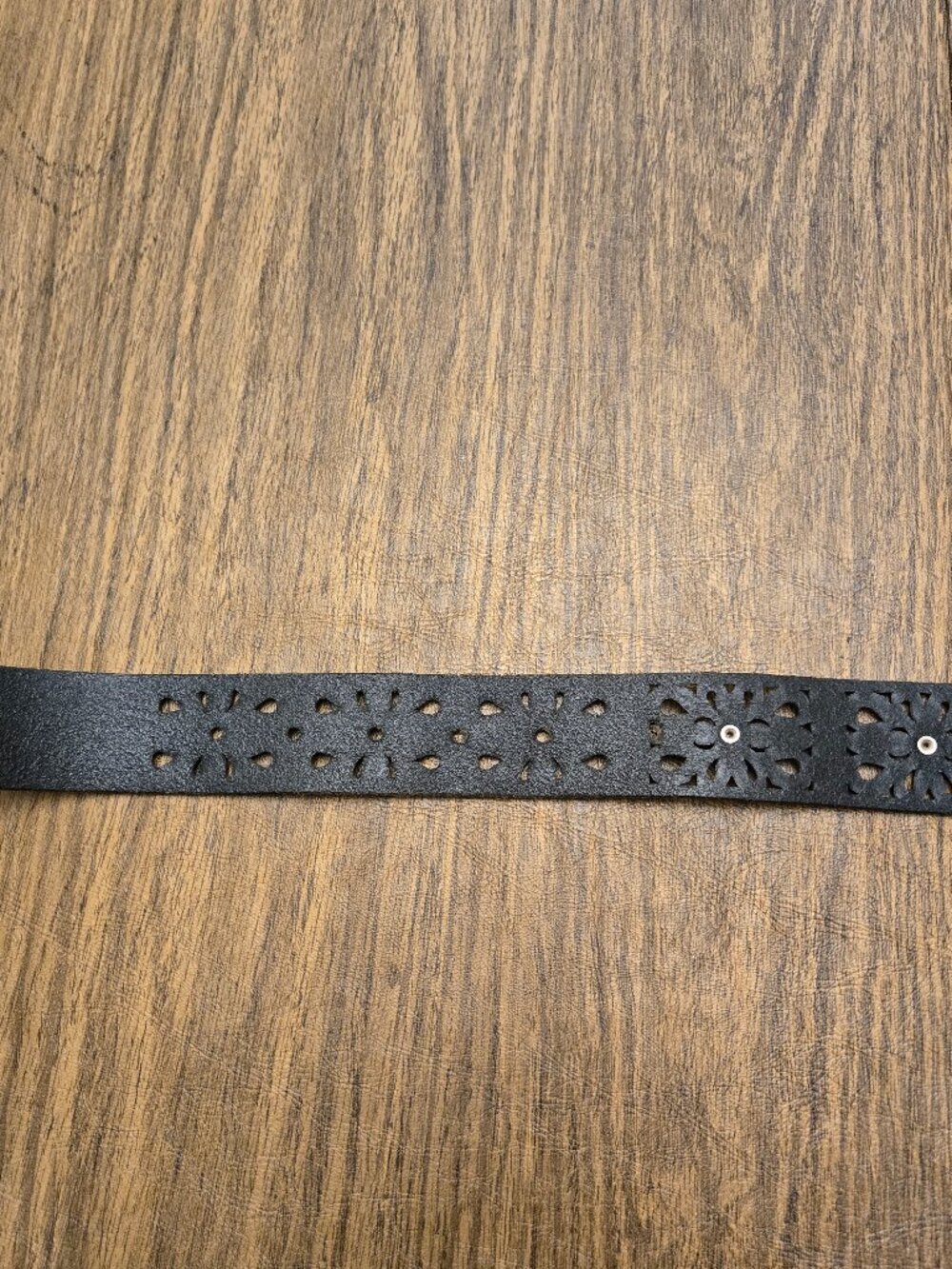 LUCKY BRAND Women's Black Leather Laser Cut Studded Belt w/Silver Buckle Medium - Picture 3 of 10